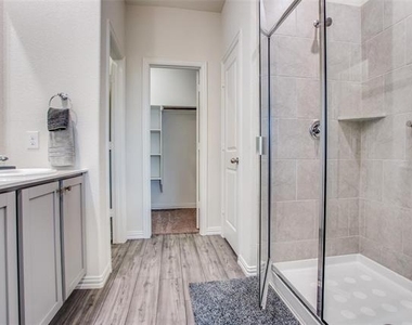 113 Hayes Drive - Photo Thumbnail 20