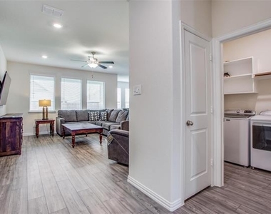 113 Hayes Drive - Photo Thumbnail 10