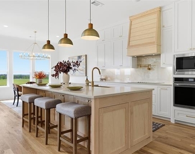 5306 Calle Drive - Photo Thumbnail 12
