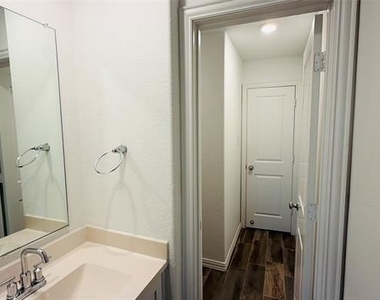 7324 Black Cherry Lane - Photo Thumbnail 36