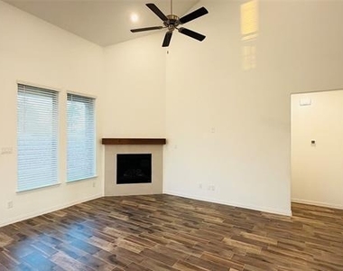7324 Black Cherry Lane - Photo Thumbnail 8