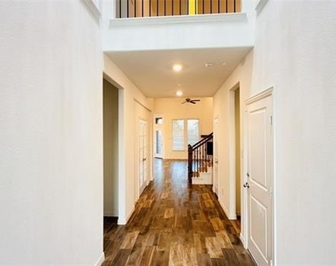7324 Black Cherry Lane - Photo Thumbnail 5