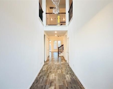 7324 Black Cherry Lane - Photo Thumbnail 4
