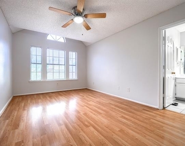 406 Santa Fe Trail - Photo Thumbnail 20
