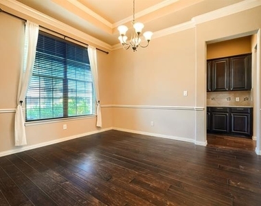 12372 Payne Street - Photo Thumbnail 4