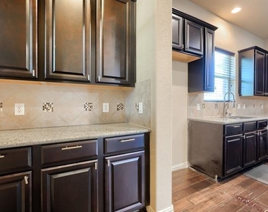 12372 Payne Street - Photo Thumbnail 13