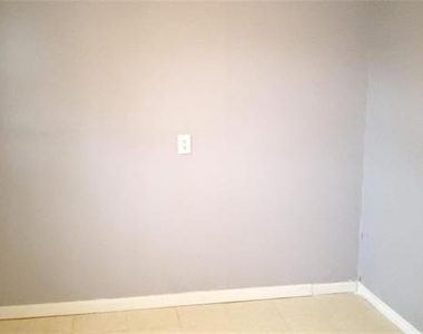 204 Alice Drive - Photo Thumbnail 8