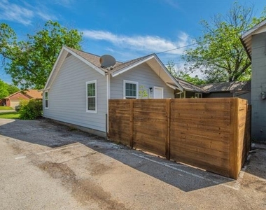 4901 Curzon Avenue - Photo Thumbnail 11