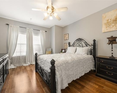 3610 Gillespie Street - Photo Thumbnail 15