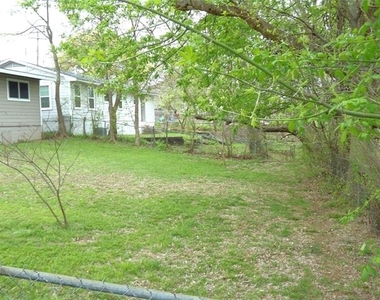501 S Perry Street - Photo Thumbnail 10