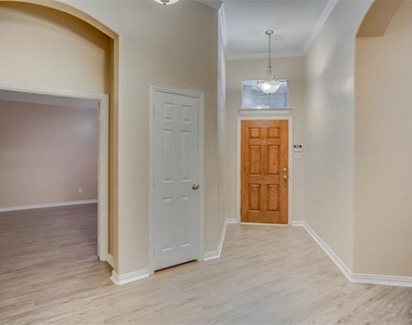 4513 Rock Creek Lane - Photo Thumbnail 11