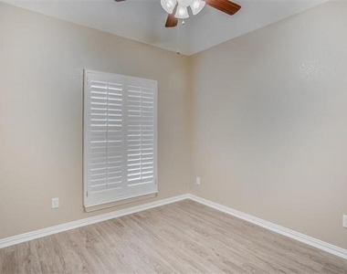 4513 Rock Creek Lane - Photo Thumbnail 21