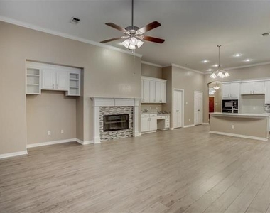 4513 Rock Creek Lane - Photo Thumbnail 4