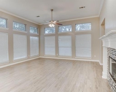 4513 Rock Creek Lane - Photo Thumbnail 3