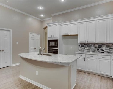 4513 Rock Creek Lane - Photo Thumbnail 8