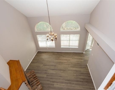6718 Scarlet Drive - Photo Thumbnail 14