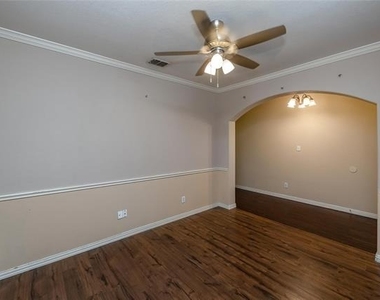 306 Tarpan Trail - Photo Thumbnail 11