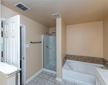306 Tarpan Trail - Photo Thumbnail 30