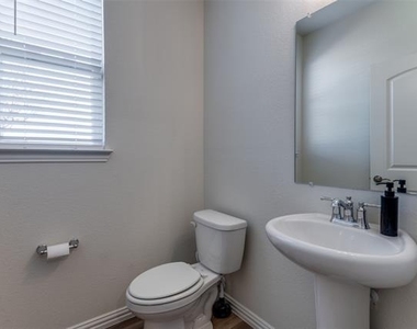 8715 Royal Star Road - Photo Thumbnail 21