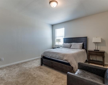 8715 Royal Star Road - Photo Thumbnail 22