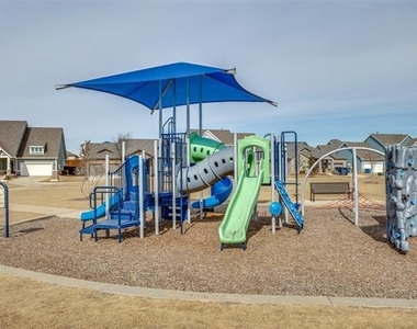 8715 Royal Star Road - Photo Thumbnail 31