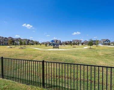 8715 Royal Star Road - Photo Thumbnail 29
