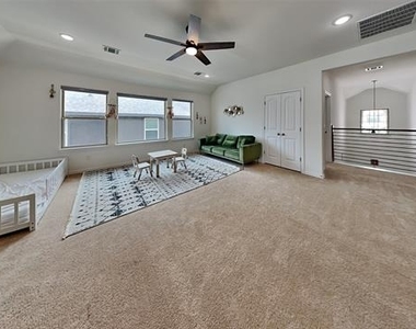 2931 Genevieve Lane - Photo Thumbnail 19