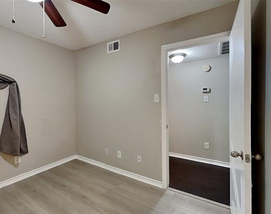 8550 Fair Oaks Crossing - Photo Thumbnail 7
