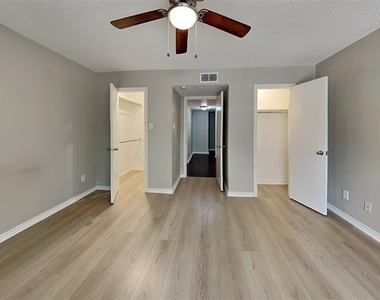 8550 Fair Oaks Crossing - Photo Thumbnail 9