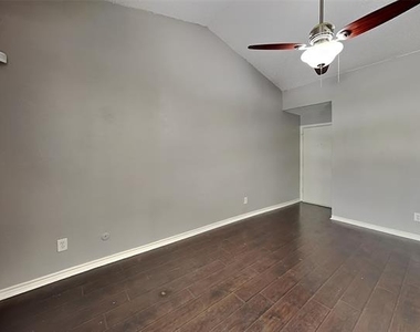 8550 Fair Oaks Crossing - Photo Thumbnail 2