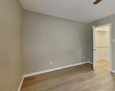 8550 Fair Oaks Crossing - Photo Thumbnail 10
