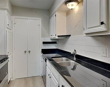 8550 Fair Oaks Crossing - Photo Thumbnail 4