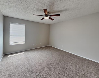 5709 Addington Drive - Photo Thumbnail 5