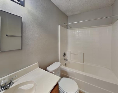 5709 Addington Drive - Photo Thumbnail 8