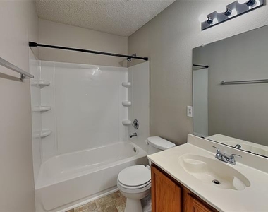 5709 Addington Drive - Photo Thumbnail 3