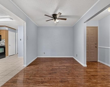 210 Nettletree Street - Photo Thumbnail 6