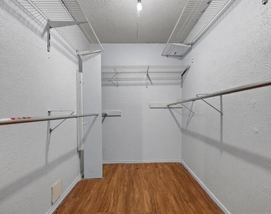 210 Nettletree Street - Photo Thumbnail 11