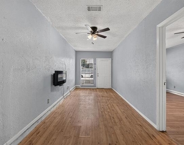 210 Nettletree Street - Photo Thumbnail 7