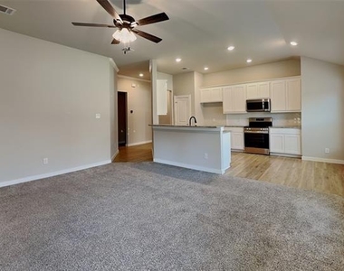 1106 Holly Street - Photo Thumbnail 3