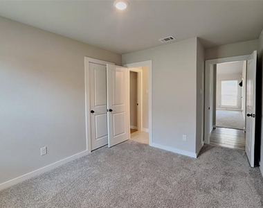 1106 Holly Street - Photo Thumbnail 13