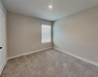 1106 Holly Street - Photo Thumbnail 11