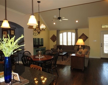 7929 Maddox Road - Photo Thumbnail 9