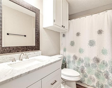 937 Springhill Drive - Photo Thumbnail 15