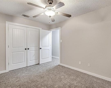 937 Springhill Drive - Photo Thumbnail 16