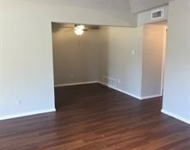 6717 Loma Vista Drive - Photo Thumbnail 2