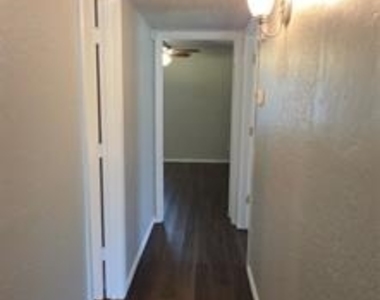 6717 Loma Vista Drive - Photo Thumbnail 13