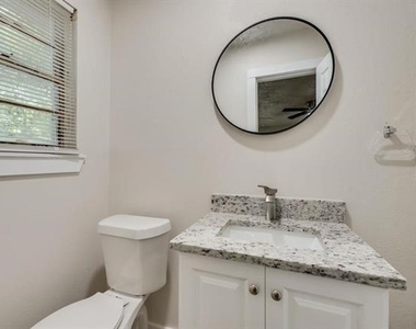 4626 Utah Avenue - Photo Thumbnail 10