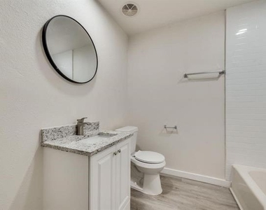 4626 Utah Avenue - Photo Thumbnail 12