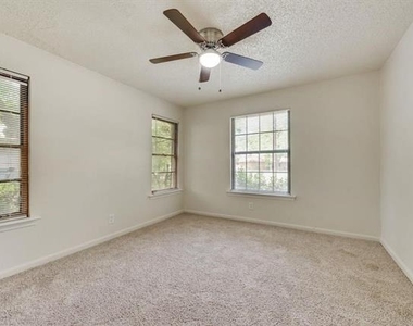 4626 Utah Avenue - Photo Thumbnail 11