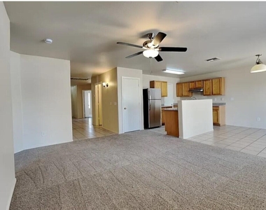 7375 W Palo Verde Drive - Photo Thumbnail 1